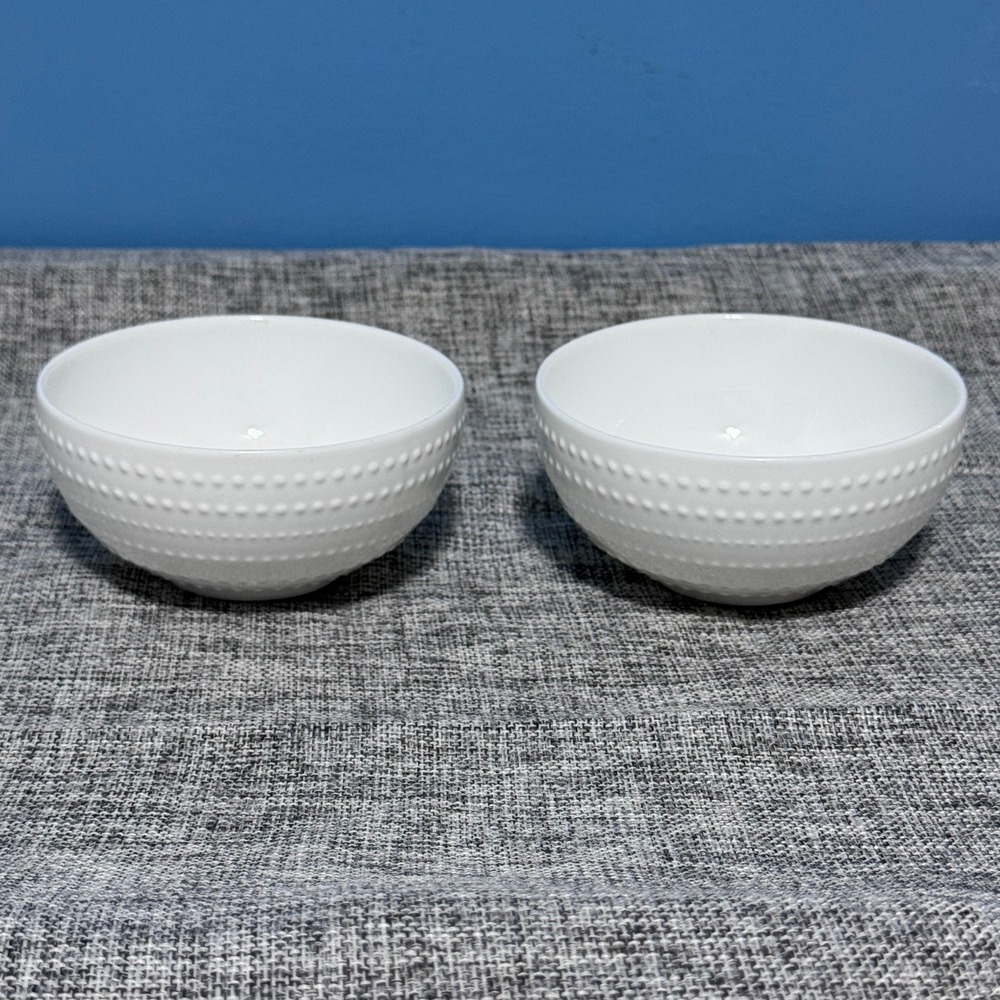 Mikasa Nellie White Bone China Fruit Bowls Set of 2 Beaded Texture 4.5 Inch